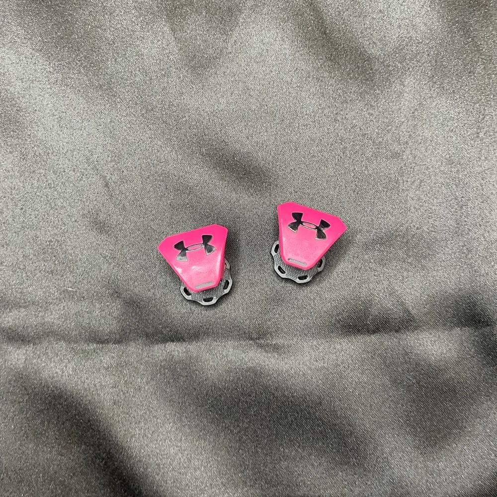 Pink underarmor visor clips